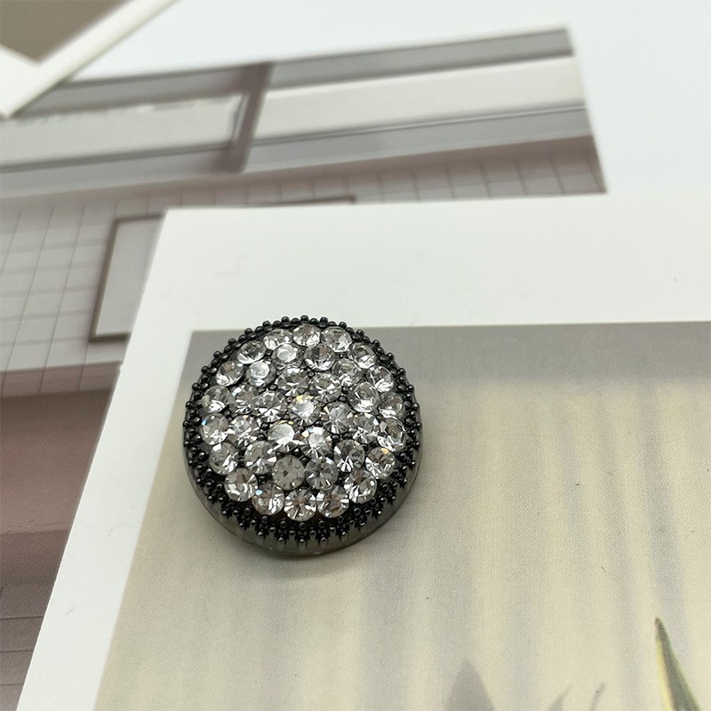 Luxcy Metal Rhinestone Button  - đánh giá và giá Button Hole Cutter